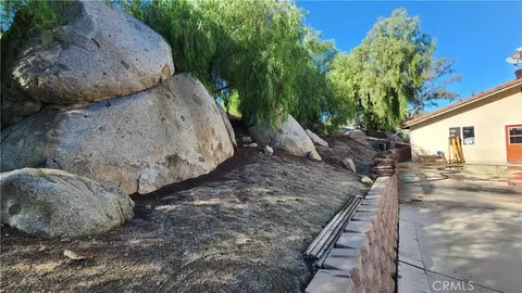 Exterior - 23729 Citrus Ave, Perris, CA 92570 photo 8 of 16