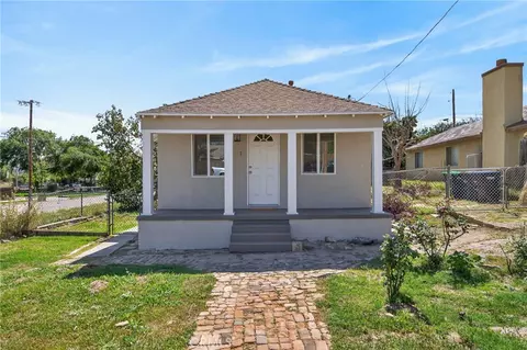 410 W M St, Colton, CA 92324