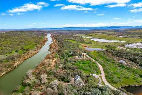 16475 River Heights Dr, Red Bluff, CA 96080