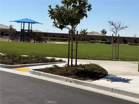 Exterior - 7616 Nectarsweet Dr, Riverside, CA 92507 photo 2 of 3
