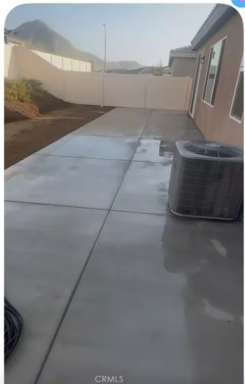 Exterior - 7616 Nectarsweet Dr, Riverside, CA 92507 photo 3 of 3
