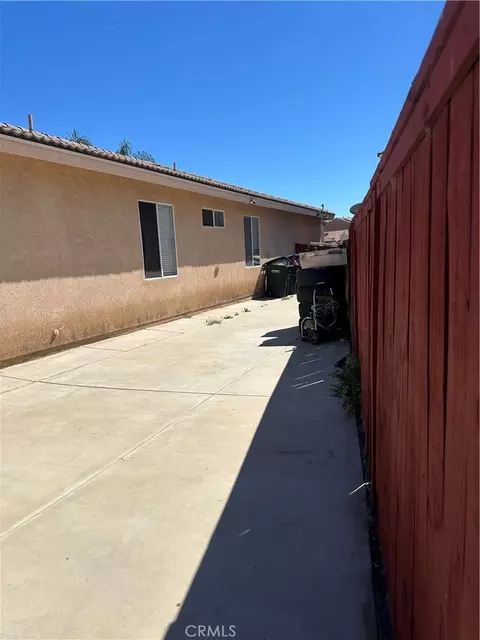 Exterior - 3913 Manquelo Ct, Perris, CA 92571 photo 4 of 6
