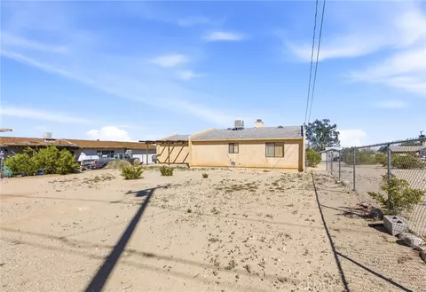 Exterior - 5378 Chia Ave, Twentynine Palms, CA 92277 photo 5 of 7