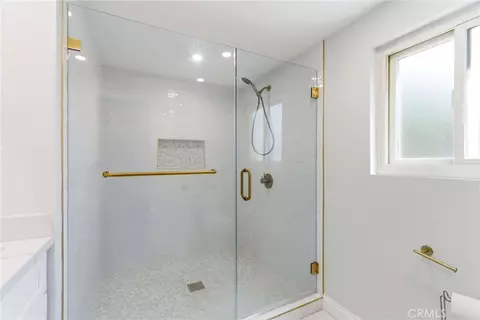 Bath - 1019 Meadowview Ct, Corona, CA 92880 photo 1 of 3