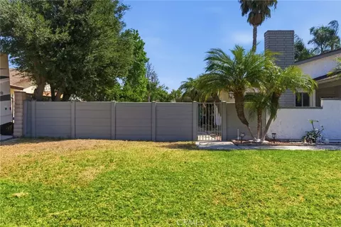 Exterior - 1019 Meadowview Ct, Corona, CA 92880 photo 12 of 13