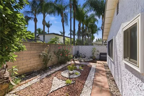 Exterior - 1019 Meadowview Ct, Corona, CA 92880 photo 6 of 13