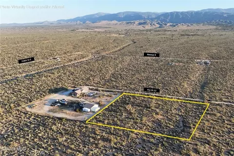 0 Avenue W-13, Llano, CA 93544