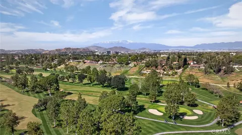 View/Area - 2023 Arroyo Dr, Riverside, CA 92506 photo 7 of 9