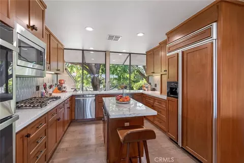 Kitchen - 2023 Arroyo Dr, Riverside, CA 92506 photo 1 of 5
