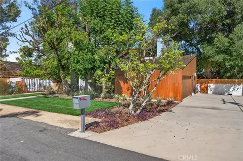 Exterior - 2023 Arroyo Dr, Riverside, CA 92506 photo 8 of 18