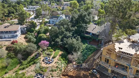 View/Area - 2023 Arroyo Dr, Riverside, CA 92506 photo 8 of 9