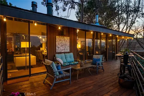 Exterior - 2023 Arroyo Dr, Riverside, CA 92506 photo 14 of 18