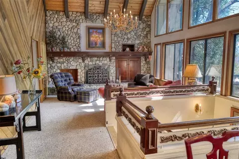 Living - 701 Zurich, Lake Arrowhead, CA 92352 photo 2 of 3