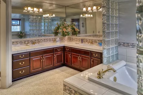Bath - 701 Zurich, Lake Arrowhead, CA 92352 photo 2 of 2