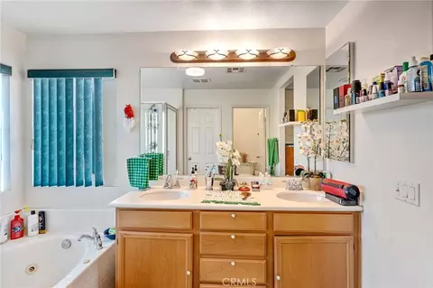 Bath - 11036 Windcrest Ct, Adelanto, CA 92301 photo 3 of 6