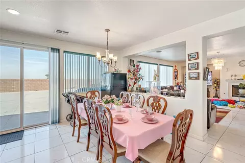 Dining - 11036 Windcrest Ct, Adelanto, CA 92301 photo 2 of 4