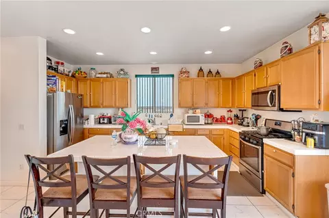 Kitchen - 11036 Windcrest Ct, Adelanto, CA 92301 photo 2 of 5
