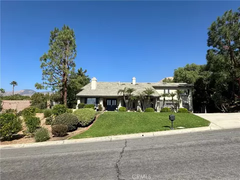 28864 Terrace Dr, Highland, CA 92346