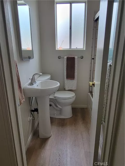 Bath - 10563 Las Lunitas, Tujunga, CA 91042 photo 1 of 2