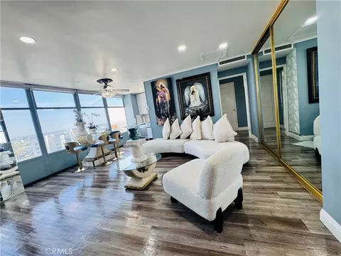 100 Atlantic Ave #1012, Long Beach, CA 90802