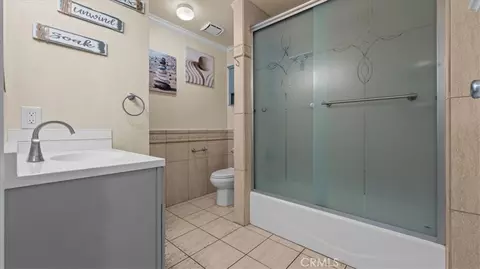 Bath - 15000 Downey Ave #135, Paramount, CA 90723 photo 1 of 3