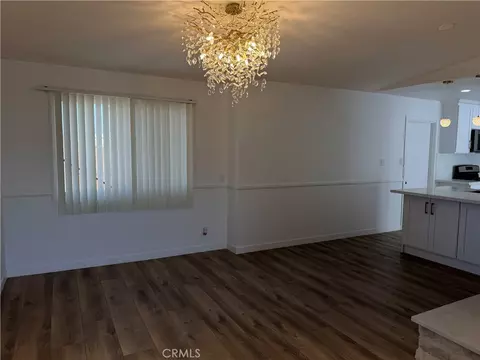 Living - 1720 Elsinore Cir, Oxnard, CA 93035 photo 3 of 7