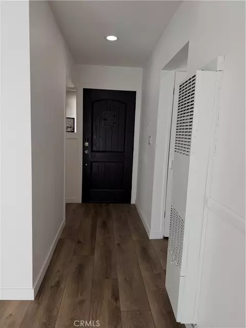Entry Way - 1720 Elsinore Cir, Oxnard, CA 93035 photo 1 of 3