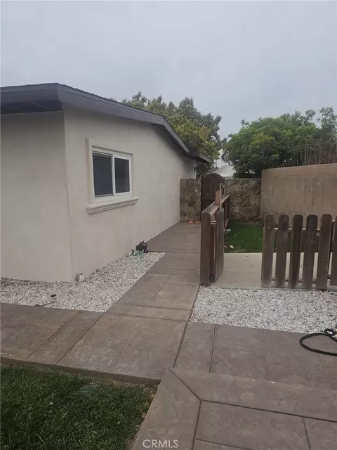 Exterior - 1720 Elsinore Cir, Oxnard, CA 93035 photo 6 of 11