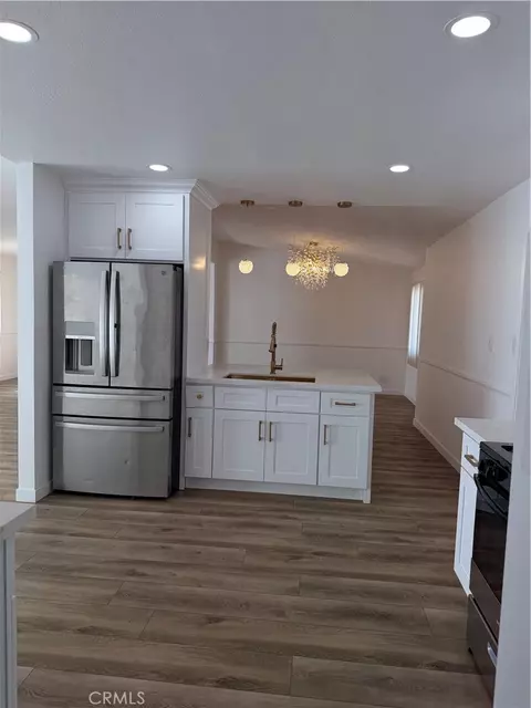 Kitchen - 1720 Elsinore Cir, Oxnard, CA 93035 photo 1 of 3