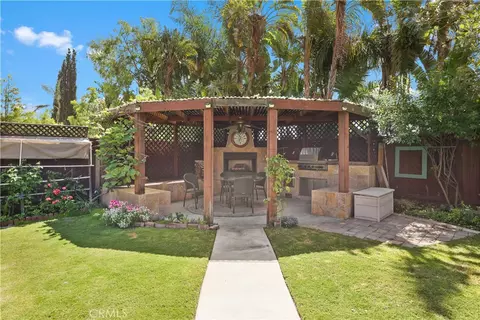 Exterior - 5706 E Bryce Ave, Orange, CA 92867 photo 2 of 14
