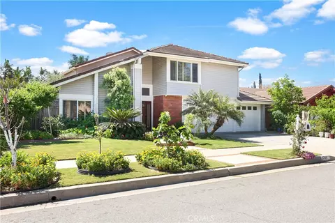 Exterior - 5706 E Bryce Ave, Orange, CA 92867 photo 8 of 14