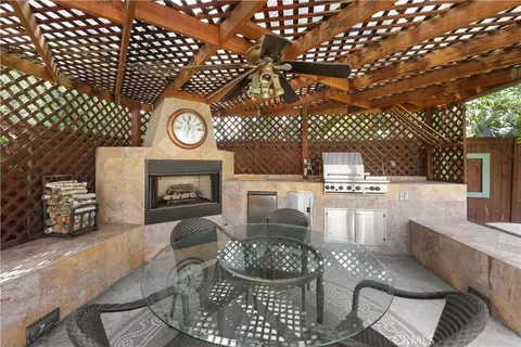 Exterior - 5706 E Bryce Ave, Orange, CA 92867 photo 5 of 14