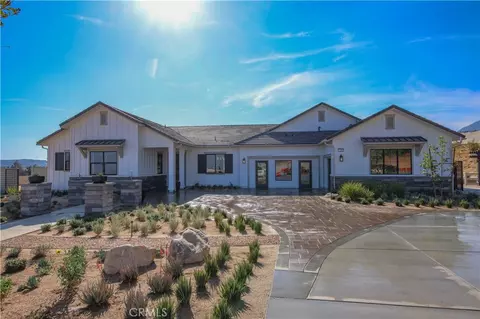 3570 W Emerson Ct, San Bernardino, CA 92407