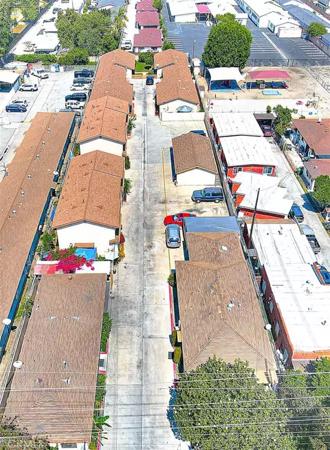 4863 Elizabeth St, Cudahy, CA 90201