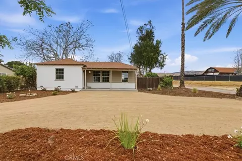 32568 Kentucky St, Yucaipa, CA 92399 photo 6