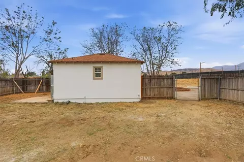 32568 Kentucky St, Yucaipa, CA 92399 photo 36