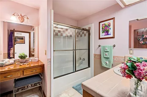 Bath - 16872 Iris, Riverside, CA 92504 photo 3 of 4