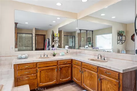 Bath - 16872 Iris, Riverside, CA 92504 photo 1 of 4