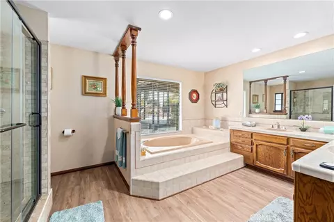 Bath - 16872 Iris, Riverside, CA 92504 photo 2 of 4