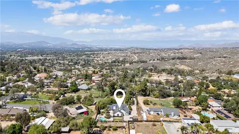 View/Area - 16872 Iris, Riverside, CA 92504 photo 4 of 6