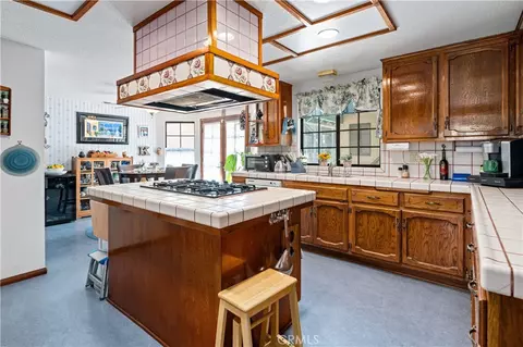 Kitchen - 16872 Iris, Riverside, CA 92504 photo 1 of 3