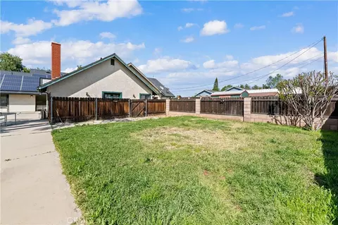 Exterior - 16872 Iris, Riverside, CA 92504 photo 11 of 11