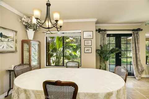 Dining - 1718 Tecalote Dr #9, Fallbrook, CA 92028 photo 2 of 2