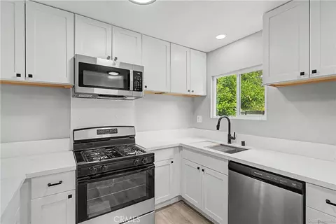 Kitchen - 215 W Lugonia Ave, Redlands, CA 92374 photo 1 of 3