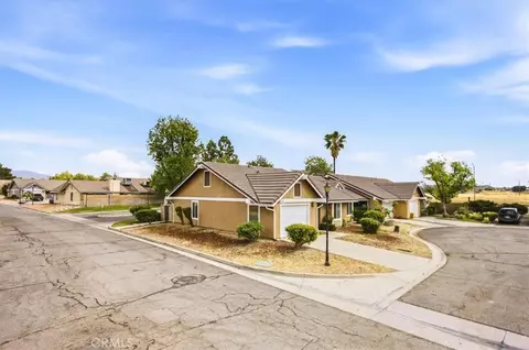 1473 Ethan Allen, San Jacinto, CA 92583