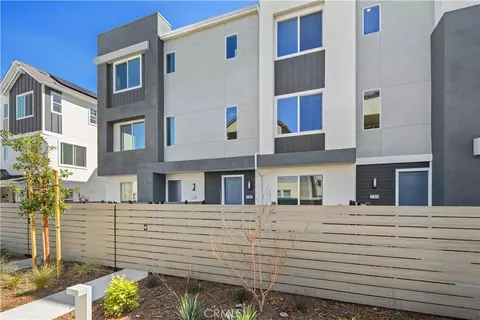 27331 Bear Creek Ln, Valencia, CA 91381