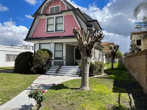 572 N La Cadena, Colton, CA 92324