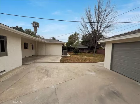 Exterior - 5654 Tower Rd, Riverside, CA 92506 photo 5 of 6