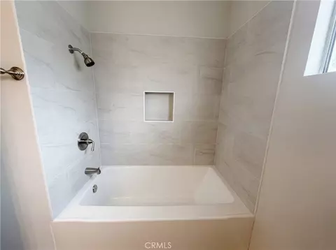 Bath - 5654 Tower Rd, Riverside, CA 92506 photo 3 of 3