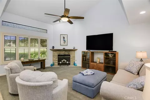 Living - 1718 Tecalote Dr #26, Fallbrook, CA 92028 photo 3 of 3
